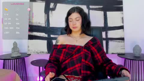 Snapshot of lilith_moonx chatting on 05/10/26, 01:00 lilith_moonx online show from 05/10/26, 01:00