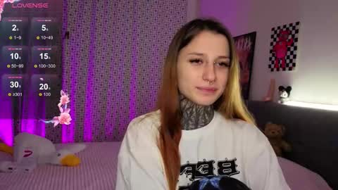 lilith_poison online show from 10/15/25, 06:30