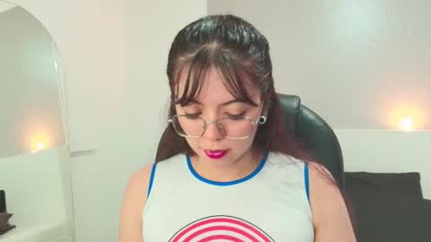 Snapshot of lilith_rose6 chatting on 09/28/25, 01:27 Lilith  online show from 09/28/25, 01:27