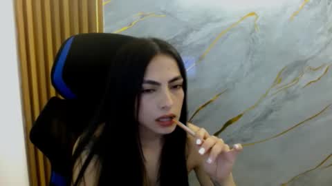 Snapshot of lilith_rose_hh chatting on 05/01/26, 04:22 lilith rose online show from 05/01/26, 04:22