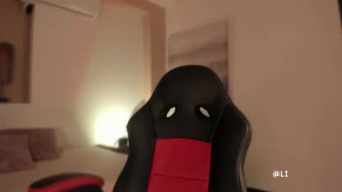 lilith_sage_ online show from 11/20/25, 11:32