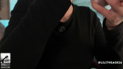 lilith_sage_ online show from 11/27/25, 11:56