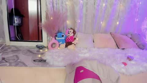 Lilith Salvatore online show from 05/19/26, 01:22