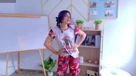 Snapshot of lilith_vamp chatting on 11/18/25, 06:23 LILITH 200 LIKES Thursday Clown Costume M online show from 11/18/25, 06:23