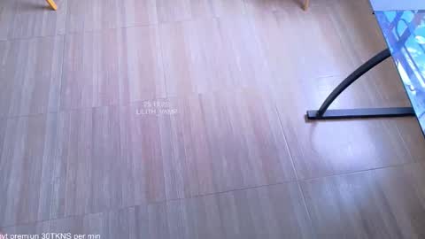 Snapshot of lilith_vamp chatting on 11/25/25, 05:24 LILITH 200 LIKES Thursday Clown Costume M online show from 11/25/25, 05:24