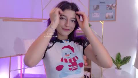 Snapshot of lilith_vamp chatting on 12/01/25, 03:06 LILITH 200 LIKES Thursday Clown Costume M online show from 12/01/25, 03:06