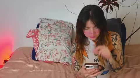 Snapshot of lilithandjacob chatting on 08/04/26, 01:31 online show from 08/04/26, 01:31