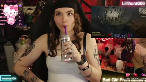 Snapshot of lilithara666 chatting on 04/29/26, 04:44 Brandi online show from 04/29/26, 04:44