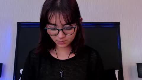 Snapshot of lilithbluum chatting on 03/27/26, 11:32 LilithBluum online show from 03/27/26, 11:32
