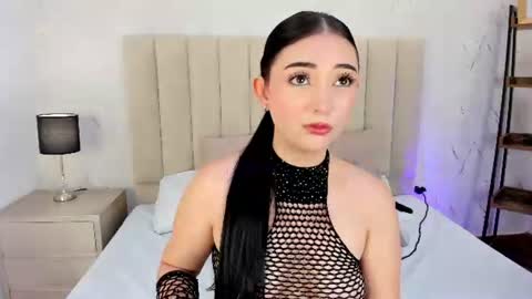 Snapshot of lilithharperr_ chatting on 07/22/26, 04:48 LILITH online show from 07/22/26, 04:48