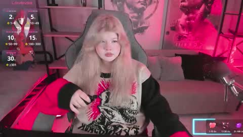 LilithNelson online show from 11/04/25, 11:37