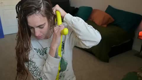 L online show from 01/10/25, 09:10