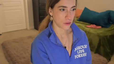 L online show from 02/14/25, 01:40