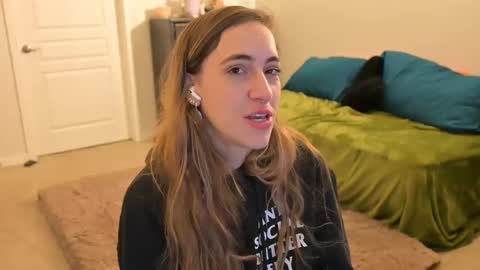 L online show from 02/20/25, 01:08