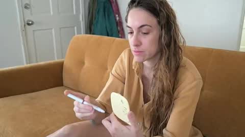 L online show from 10/29/25, 08:10