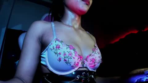 Snapshot of lilithsabeth chatting on 07/14/26, 03:44 lilithsabeth online show from 07/14/26, 03:44