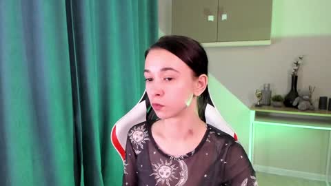 Snapshot of lilithstrangfor chatting on 12/16/24, 11:01 lilithstrangfor online show from 12/16/24, 11:01