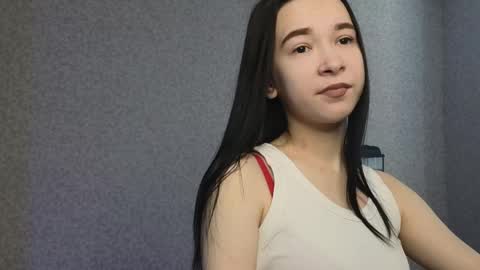 Snapshot of lilithstrangfor chatting on 04/15/26, 01:07 lilithstrangfor online show from 04/15/26, 01:07