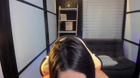Snapshot of lilithteeen chatting on 12/30/24, 07:37 Lilith online show from 12/30/24, 07:37