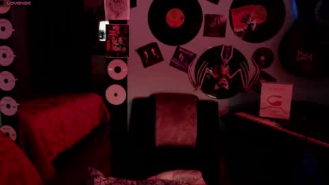 Call me Lilith online show from 10/12/25, 06:40