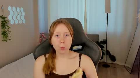 Snapshot of lilitiny chatting on 08/03/26, 03:27 Lili Tiny GMT2 3-10AM MonTueWedThuSat online show from 08/03/26, 03:27