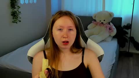Snapshot of lilitiny chatting on 08/04/26, 03:32 Lili Tiny GMT2 3-10AM MonTueWedThuSat online show from 08/04/26, 03:32
