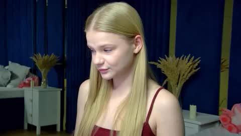 lilitrosen online show from 11/30/25, 05:33