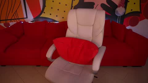 Snapshot of liliyamoon chatting on 12/18/24, 05:26 Liliya online show from 12/18/24, 05:26