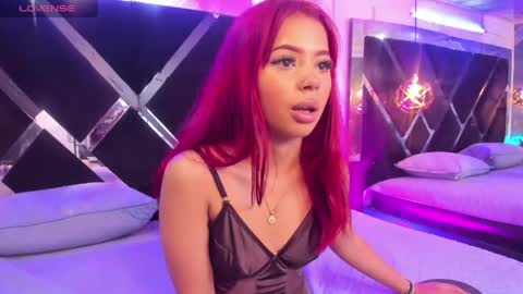 lill_kims online show from 05/13/26, 12:13