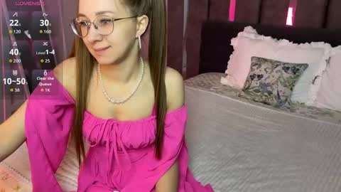 Snapshot of lillalice_ chatting on 04/13/26, 01:00 Lill Alice online show from 04/13/26, 01:00