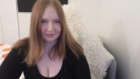 Anni online show from 11/28/25, 12:08