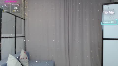 Lillian online show from 02/12/25, 07:44