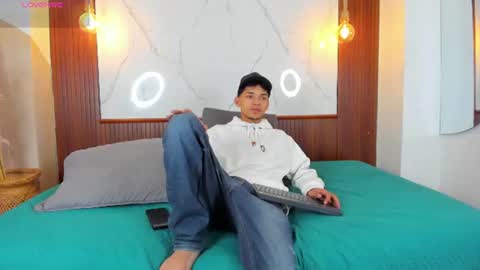 lillian_lee1 online show from 07/07/26, 07:07