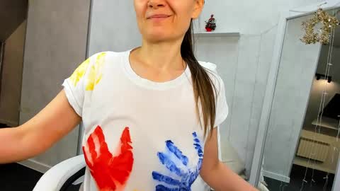 lillian_white1 online show from 01/09/25, 11:03