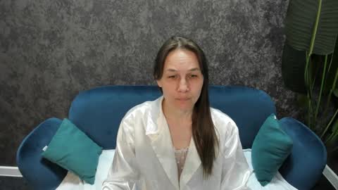 lillian_white1 online show from 03/03/25, 02:15