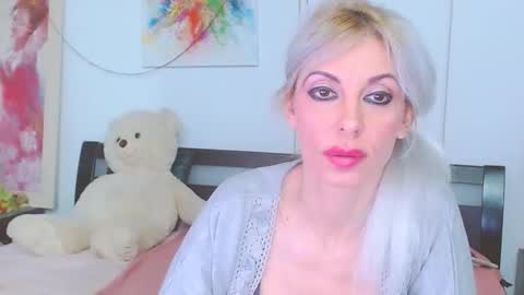 Lara online show from 03/30/26, 07:04