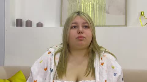 LillianHaig online show from 12/22/24, 06:59