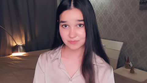 Celina Lillie online show from 12/04/25, 09:12