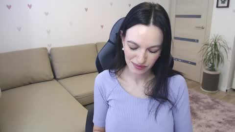 lilliyves online show from 04/06/26, 11:11