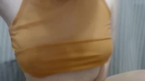 Snapshot of lillkit chatting on 02/27/25, 12:21 Lilu online show from 02/27/25, 12:21