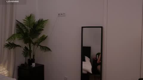 Lilly Colins online show from 01/13/25, 02:42