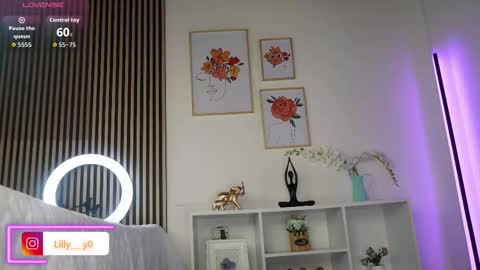 Sofia online show from 11/12/25, 12:16