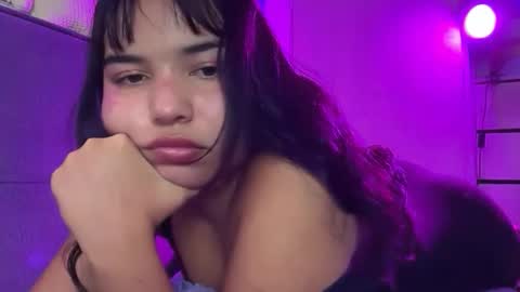 Snapshot of lilly_kinky chatting on 03/09/26, 01:42 Lilly online show from 03/09/26, 01:42