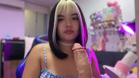 Snapshot of lilly_kinky chatting on 03/15/26, 11:55 Lilly online show from 03/15/26, 11:55