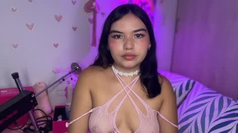 Snapshot of lilly_kinky chatting on 04/25/26, 04:37 Lilly online show from 04/25/26, 04:37