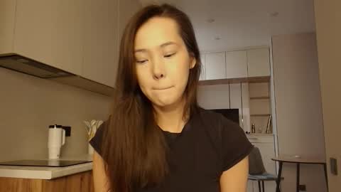 Snapshot of lilly_sweeet chatting on 03/02/26, 04:14 lilly online show from 03/02/26, 04:14