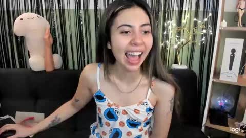 lilly_sweet02 online show from 02/22/26, 12:23