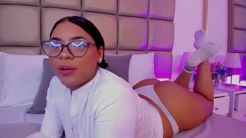 Snapshot of lilly_williamss chatting on 03/21/26, 03:55 Lilly online show from 03/21/26, 03:55