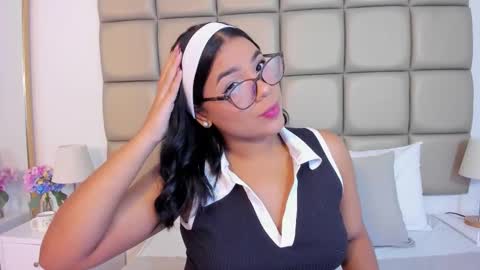 Snapshot of lilly_williamss chatting on 03/25/26, 03:23 Lilly online show from 03/25/26, 03:23