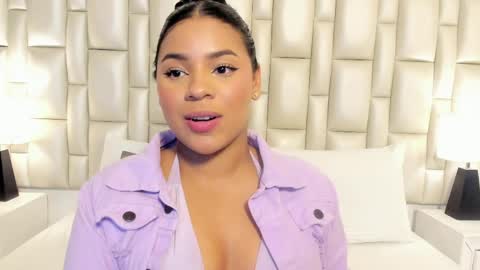 Snapshot of lilly_williamss chatting on 04/12/26, 07:57 Lilly online show from 04/12/26, 07:57